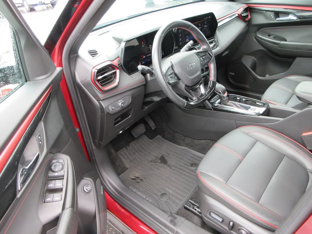 Certified 2024 Chevrolet TrailBlazer RS w/ Convenience Package FWD image 12