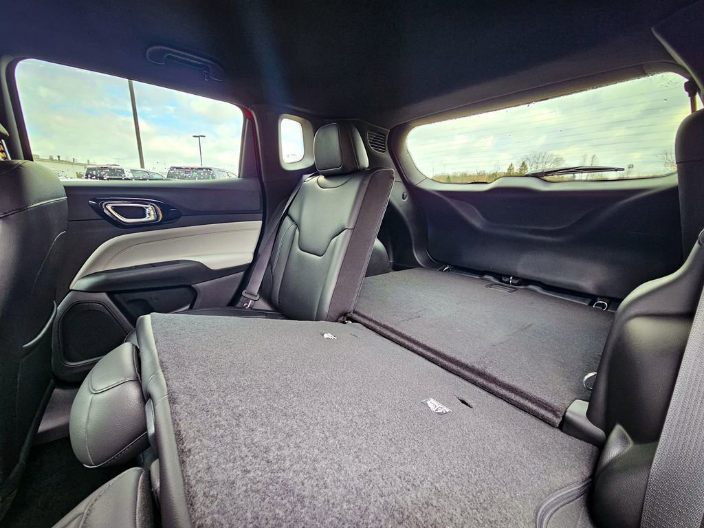 New 2026 Jeep Compass Limited image 32