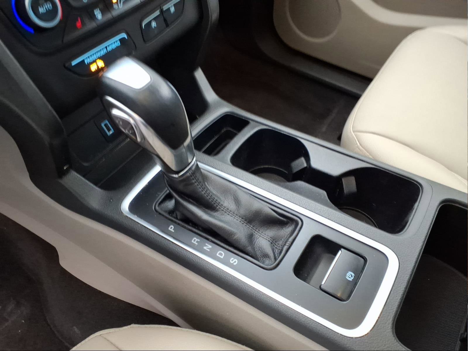 Used 2018 Ford Escape SEL image 17