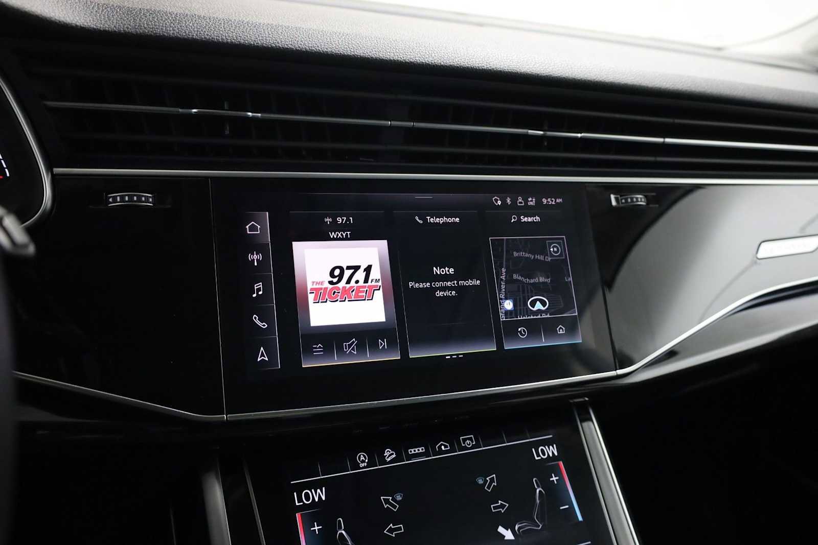 Used 2022 Audi Q7 Premium Plus image 30