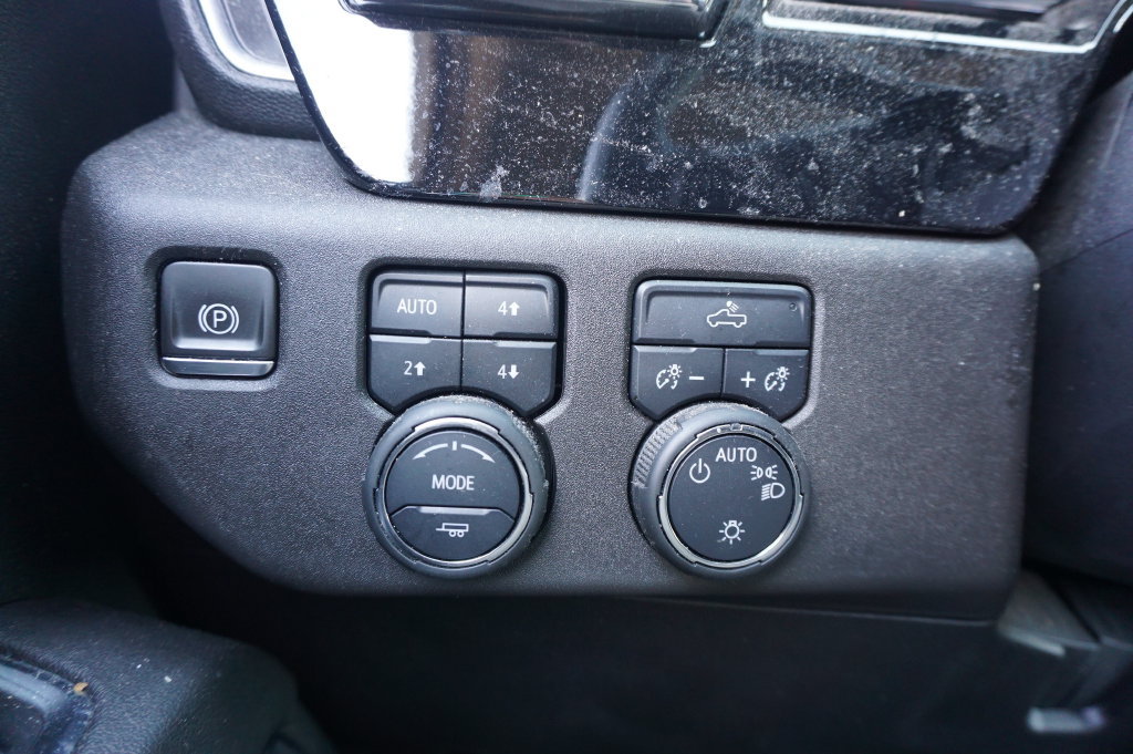 Used 2024 Chevrolet Silverado 1500 LT AWD/4WD image 14