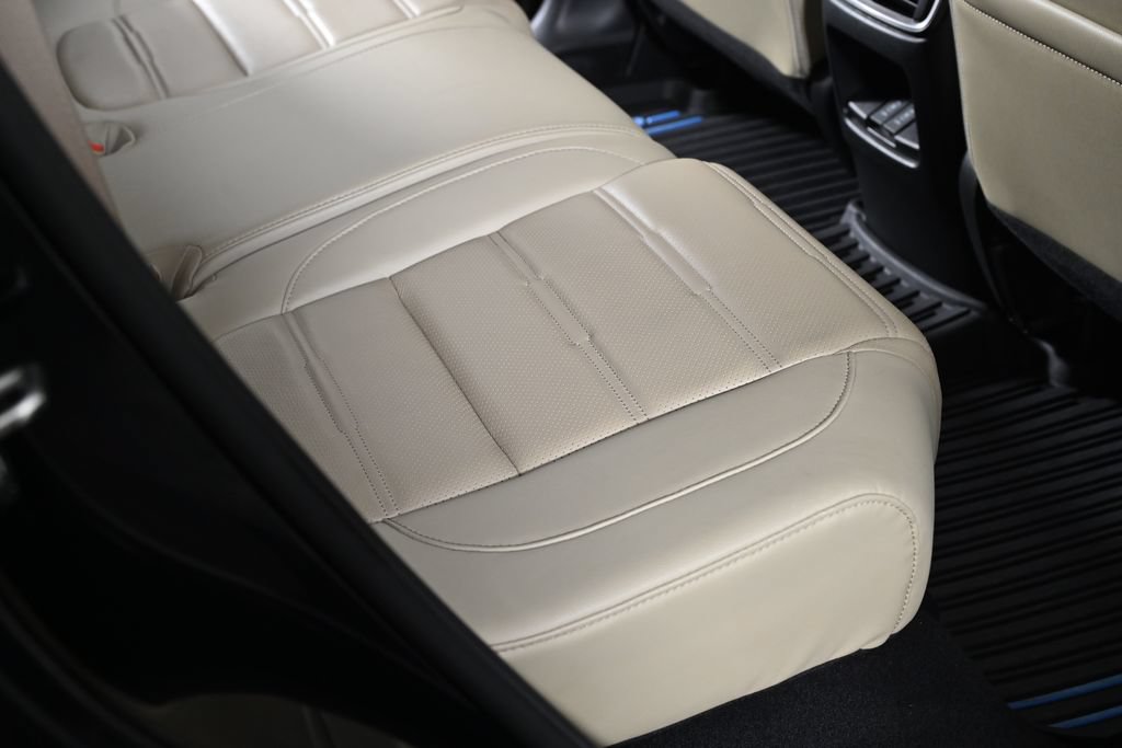 Used 2018 Honda CR-V Touring image 26