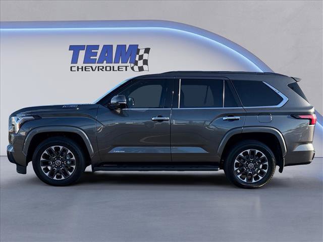 Used 2023 Toyota Sequoia Limited AWD/4WD image 2