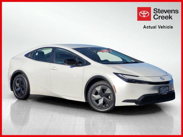 Certified 2025 Toyota Prius LE FWD image 1