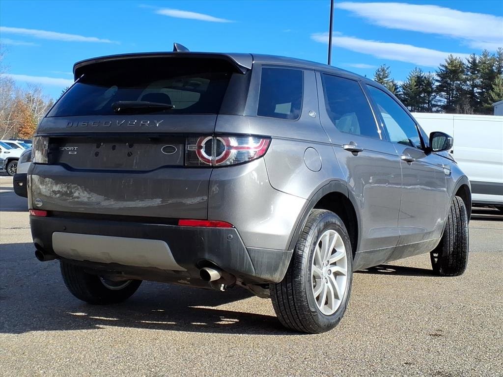 Used 2017 Land Rover Discovery Sport HSE image 3