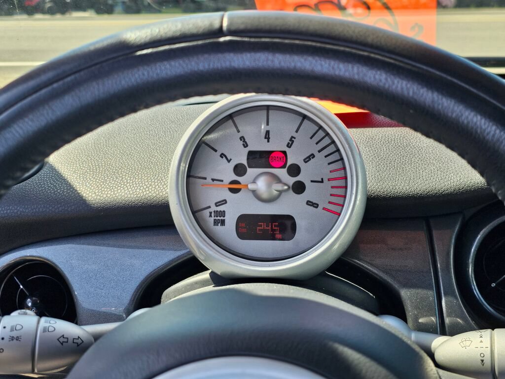 Used 2005 MINI Cooper S FWD image 28
