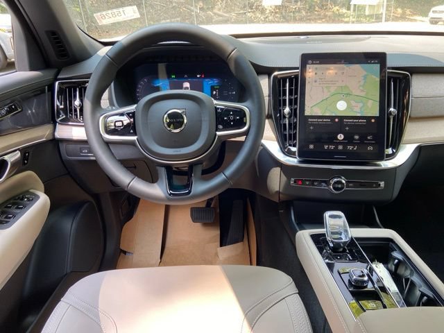 New 2026 Volvo XC90 T8 Plus w/ Protection Package Premier AWD/4WD image 14