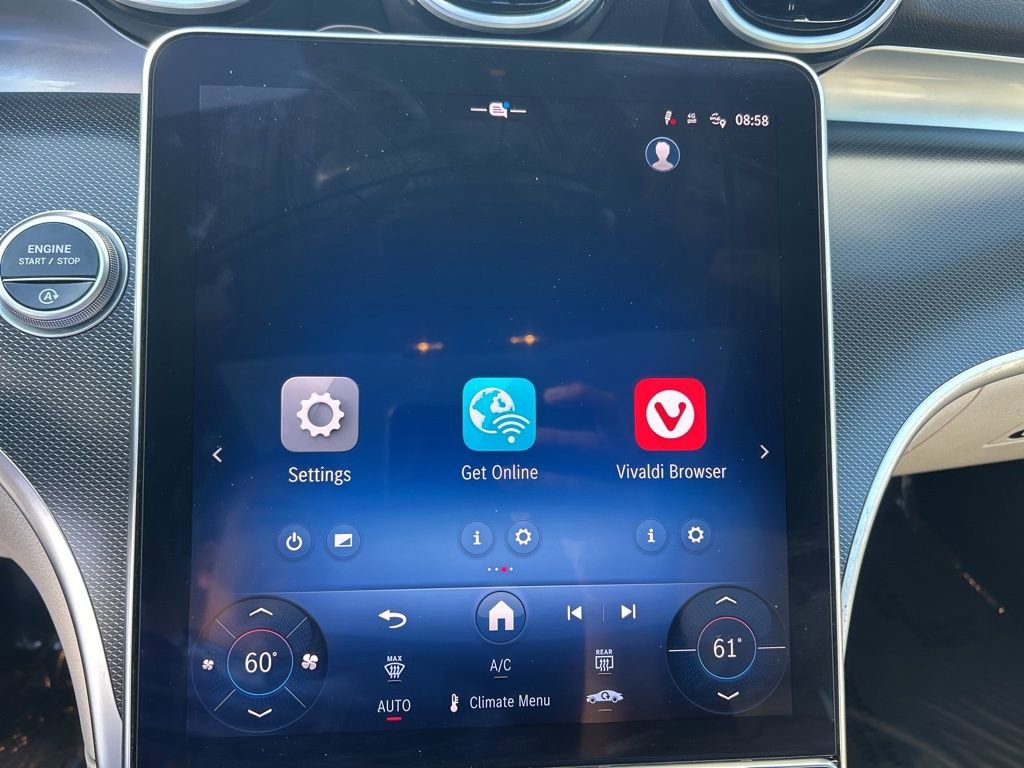 Used 2025 Mercedes-Benz C 300 Sedan image 41