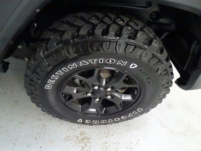 Used 2022 Jeep Wrangler Sport AWD/4WD image 25