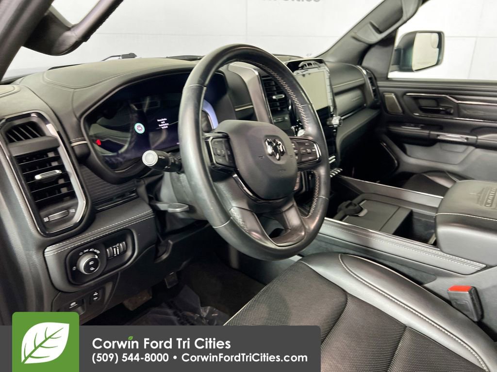 Used 2023 RAM 1500 Limited AWD/4WD image 3
