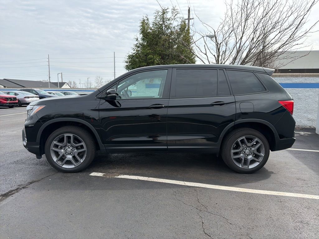 Certified 2023 Honda Passport EX-L image 2