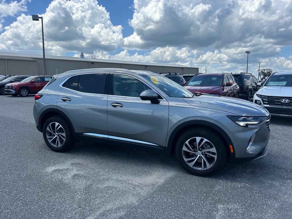 Used 2023 Buick Envision Essence AWD/4WD image 2