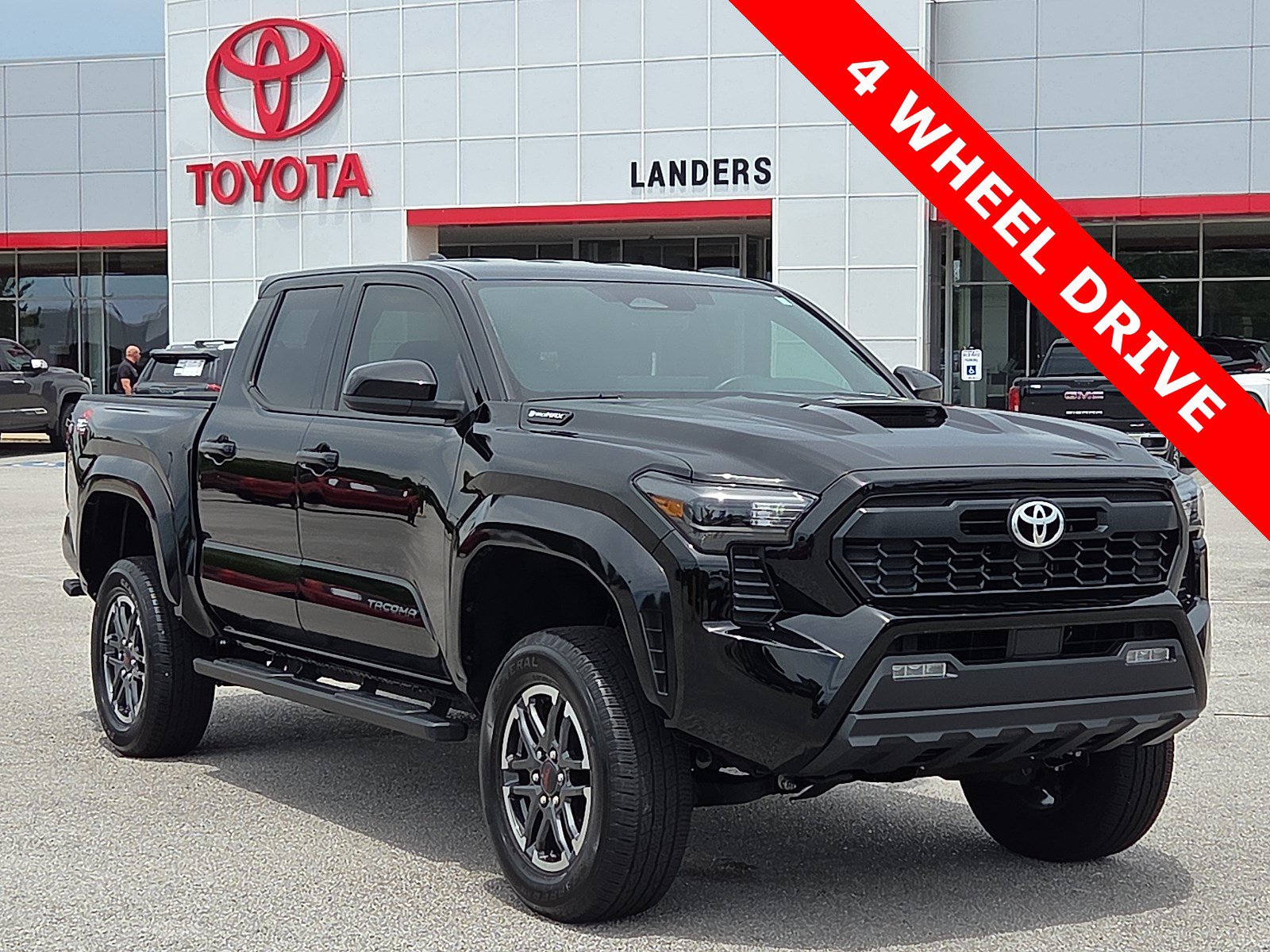 Used 2025 Toyota Tacoma TRD Sport AWD/4WD image 1