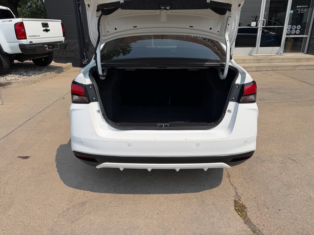 Used 2021 Nissan Versa S FWD image 21