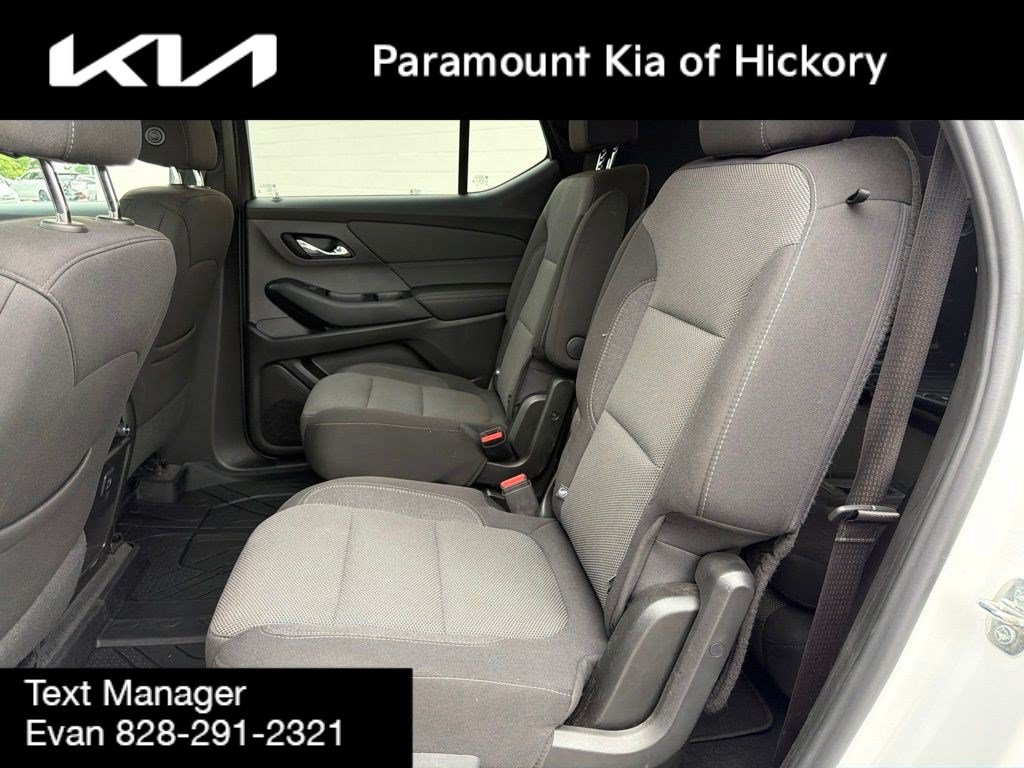 Used 2023 Chevrolet Traverse LT AWD/4WD image 15