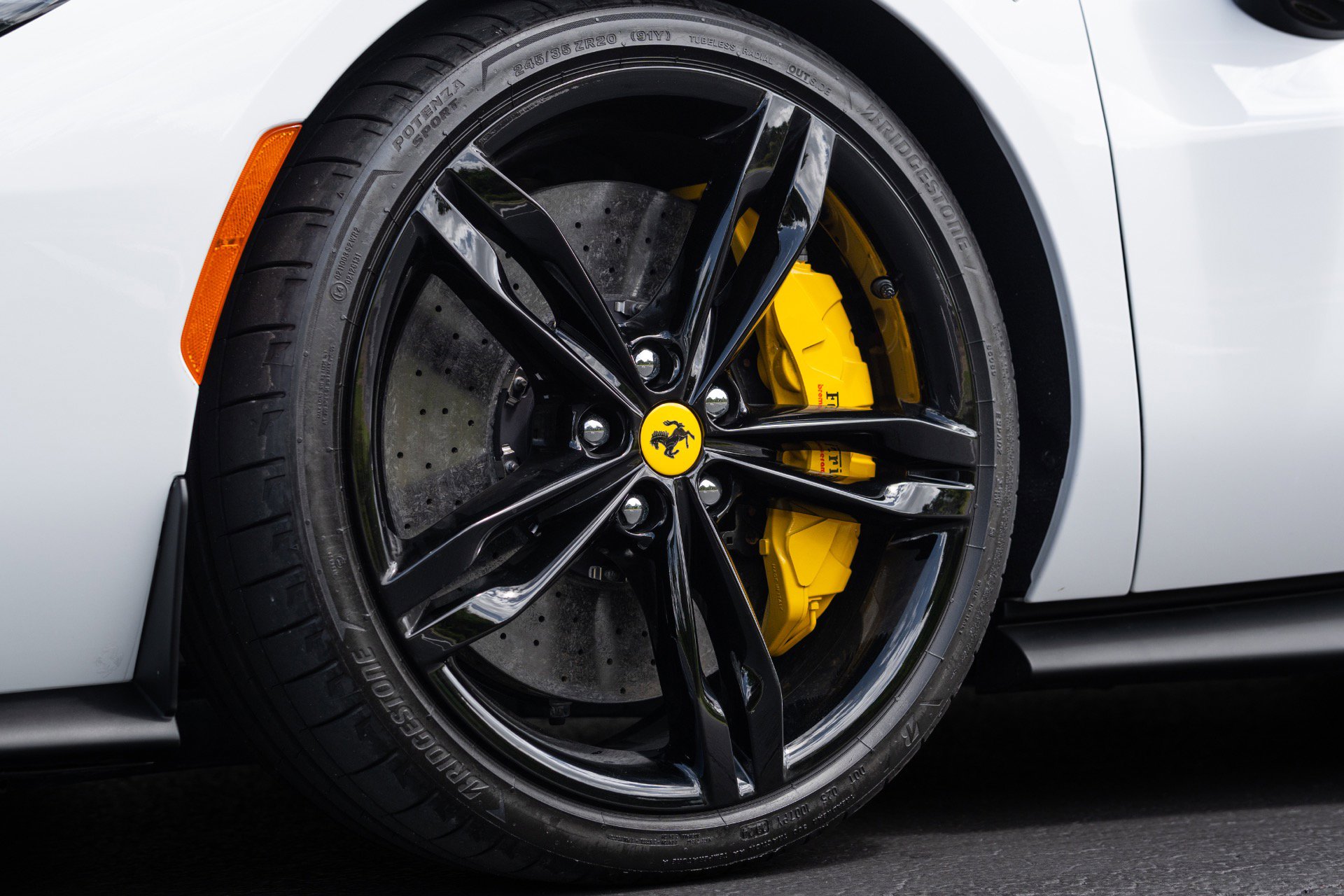 Used 2024 Ferrari 296 GTS RWD image 25