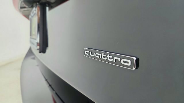 Used 2025 Audi A6 e-tron Prestige w/ Black Warm Weather Package image 18