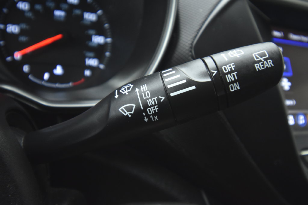 Used 2023 Chevrolet TrailBlazer LS AWD/4WD image 29