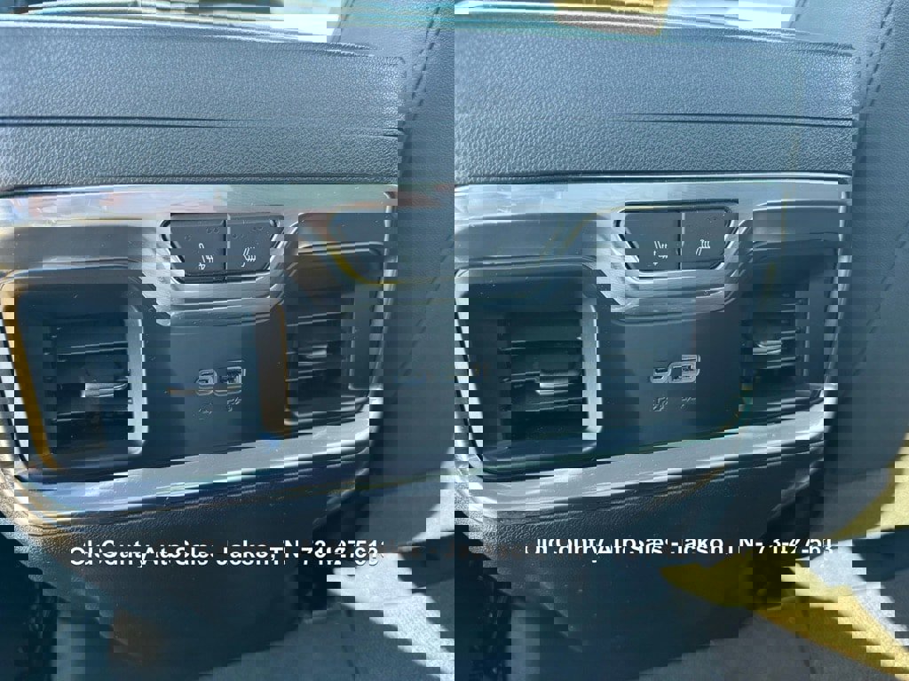 Used 2025 Chevrolet Silverado 2500 High Country w/ Midnight Edition image 36