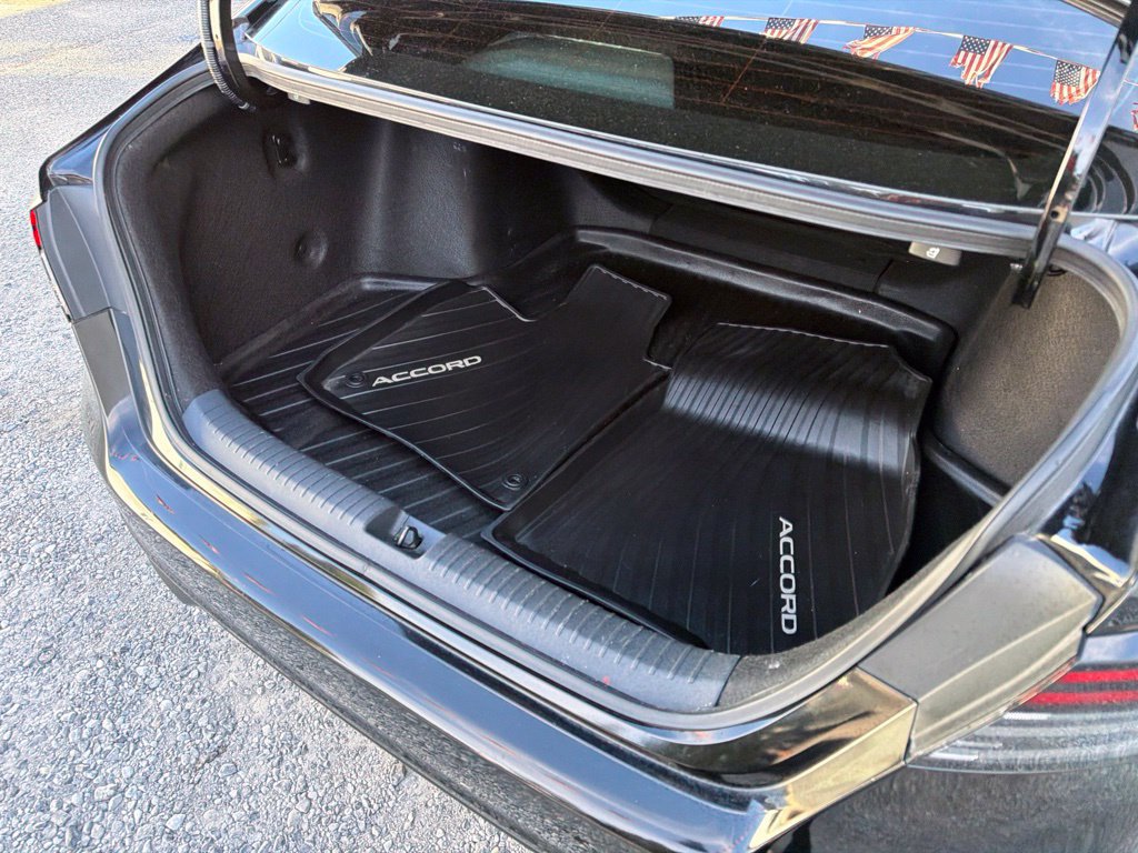 Used 2024 Honda Accord Sport image 9