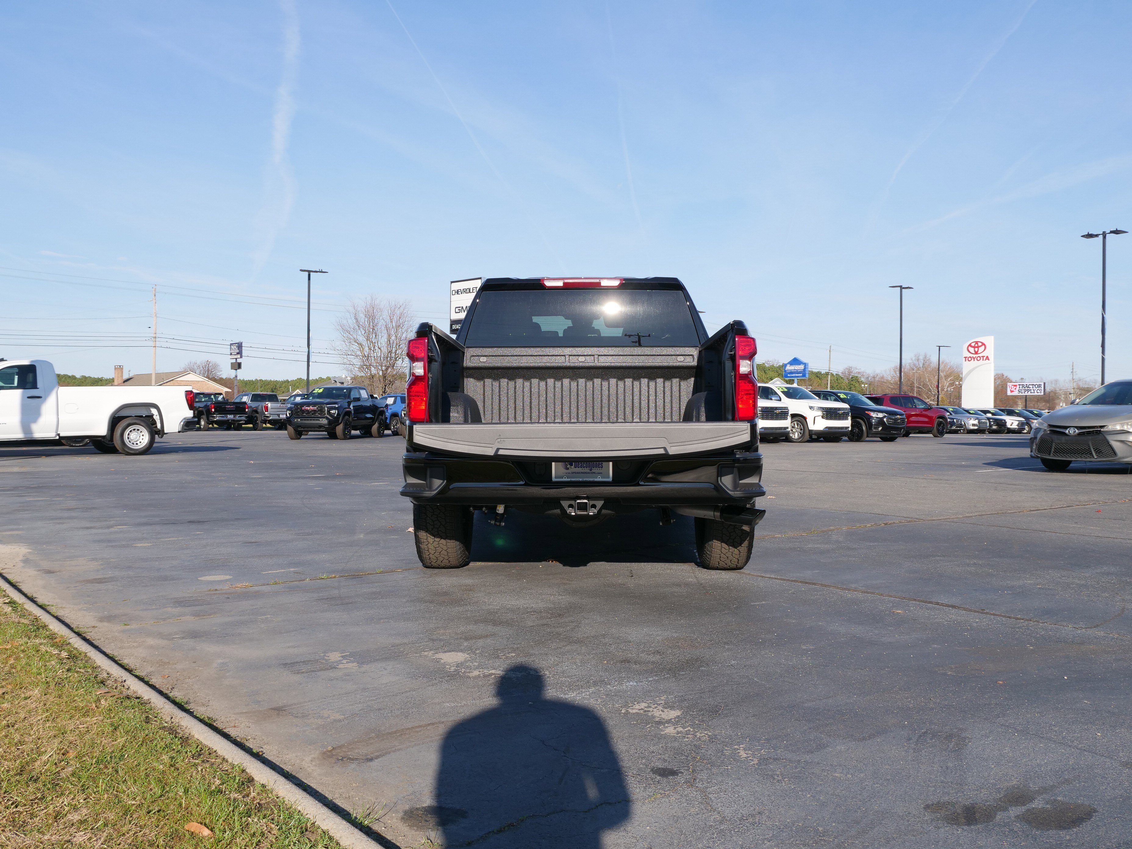 New 2026 Chevrolet Silverado 1500 Custom w/ Turbomax Blackout Package image 5