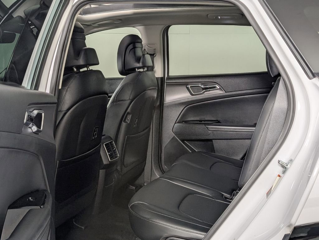 Used 2023 Kia Sportage SX image 23