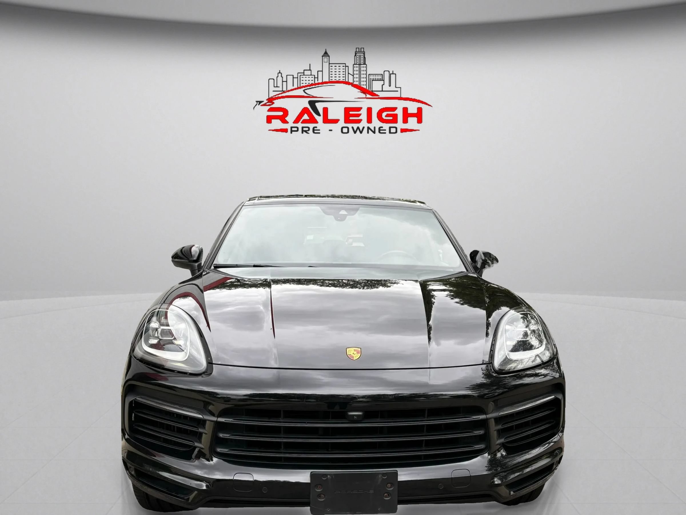 Used 2021 Porsche Cayenne S AWD/4WD image 2