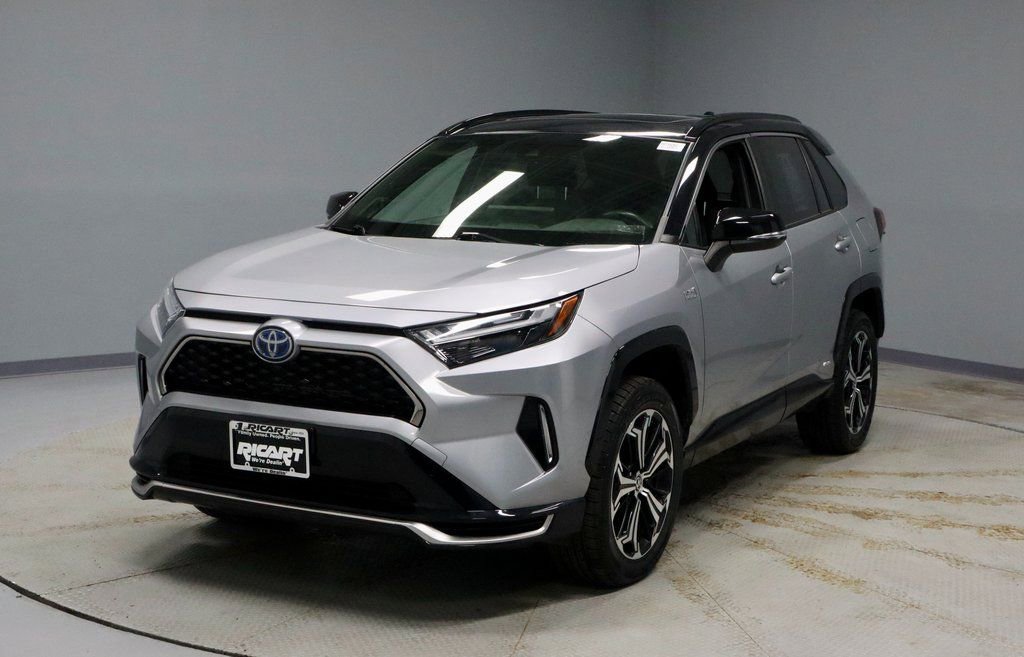 Used 2023 Toyota RAV4 XSE image 6