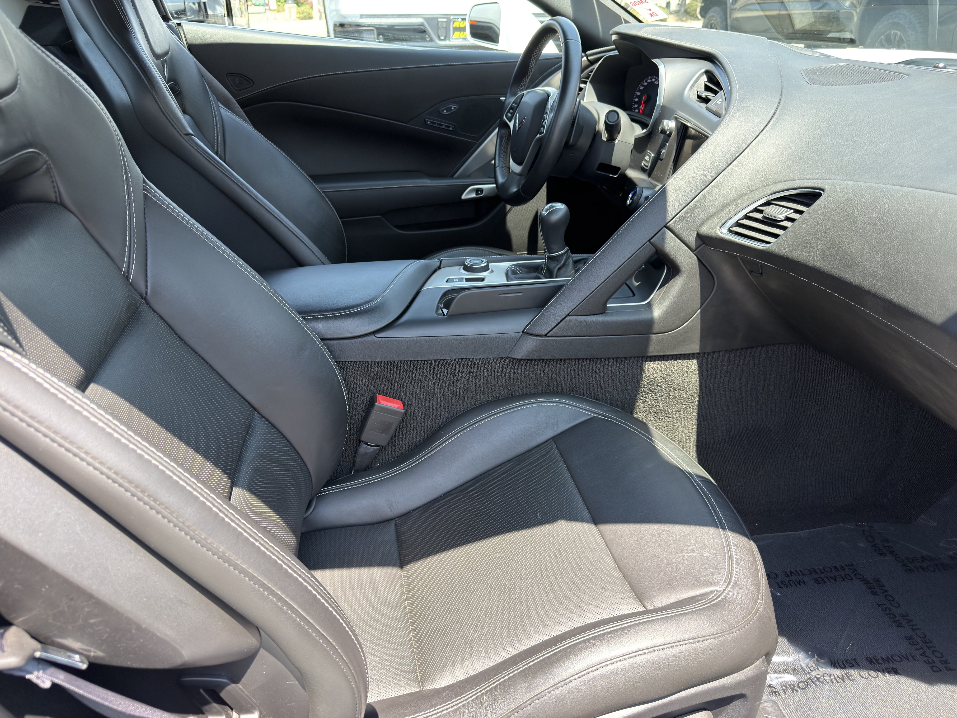 Used 2014 Chevrolet Corvette Stingray Convertible w/ 2LT Preferred Equipment Group RWD image 18