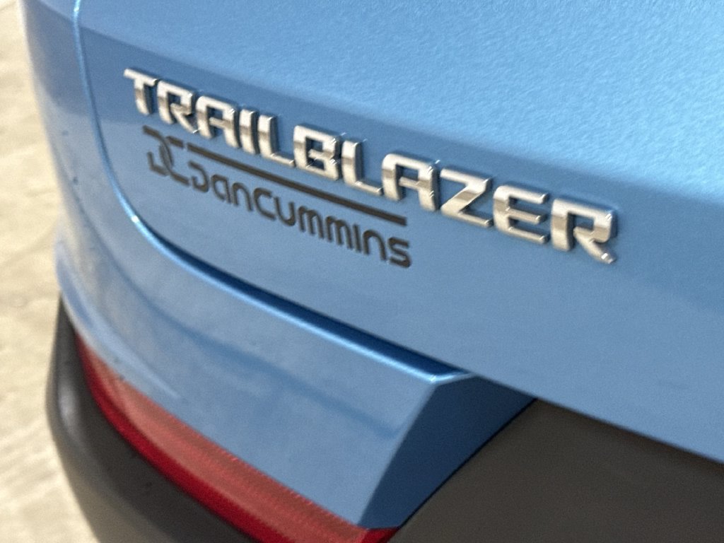 Used 2025 Chevrolet TrailBlazer LT FWD image 25