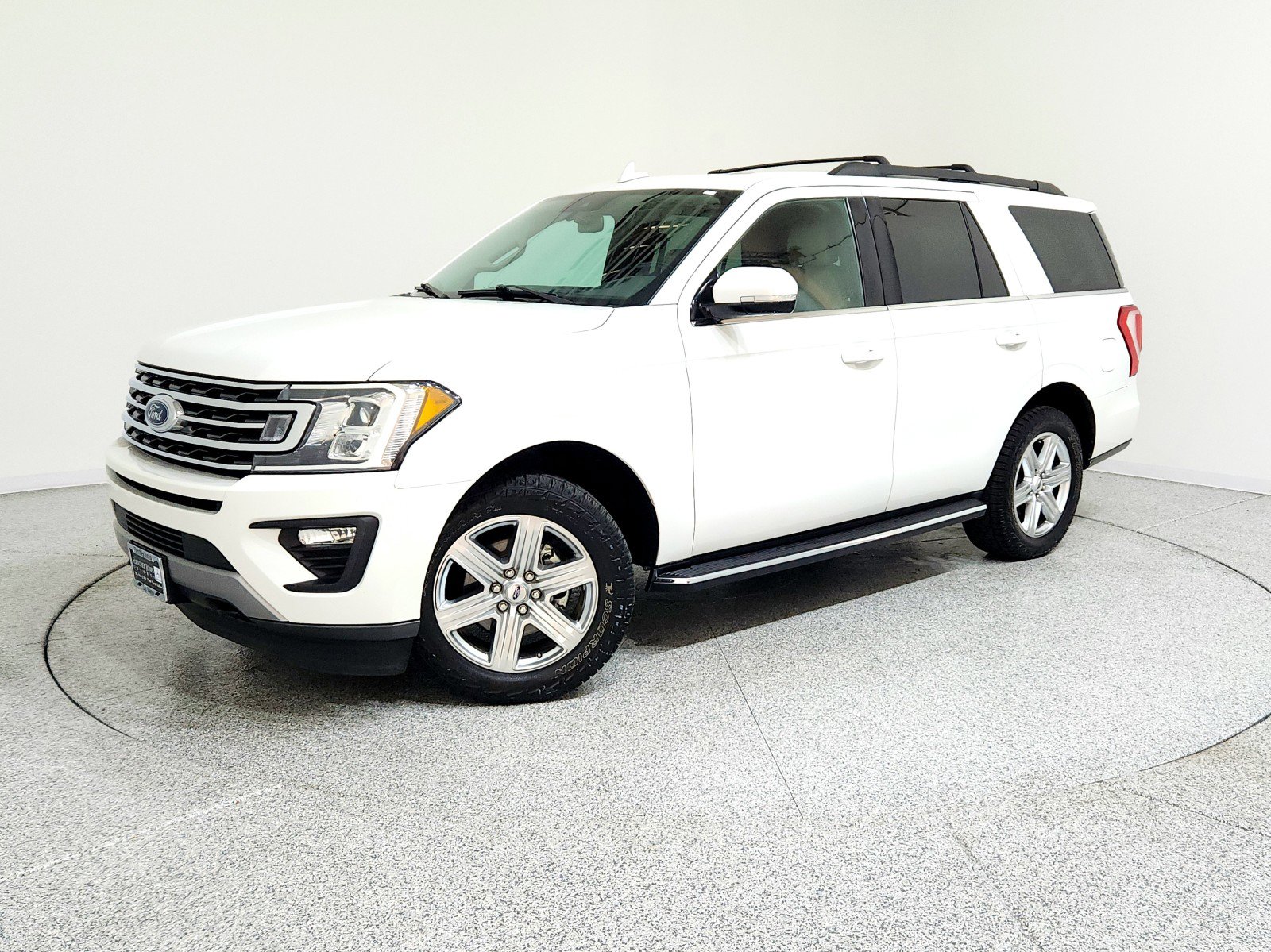 Used 2020 Ford Expedition XLT w/ Equipment Group 202A image 1