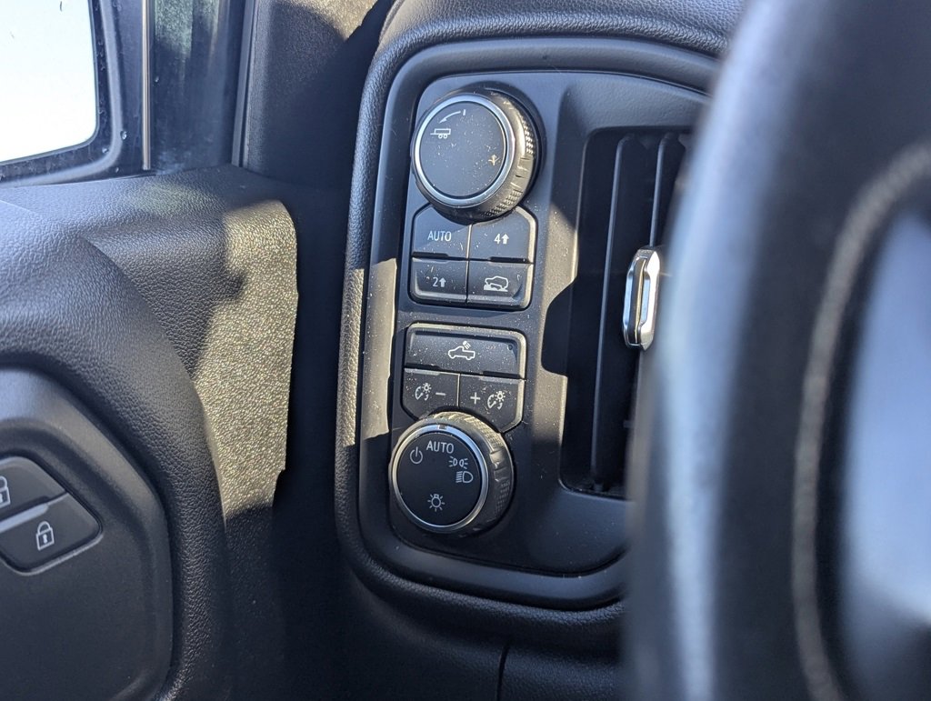 Used 2021 Chevrolet Silverado 1500 Custom image 31