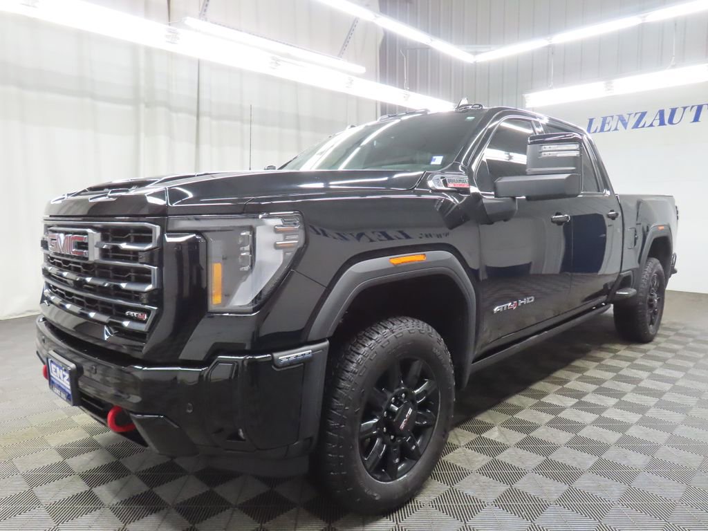 Used 2025 GMC Sierra 2500 AT4 image 6