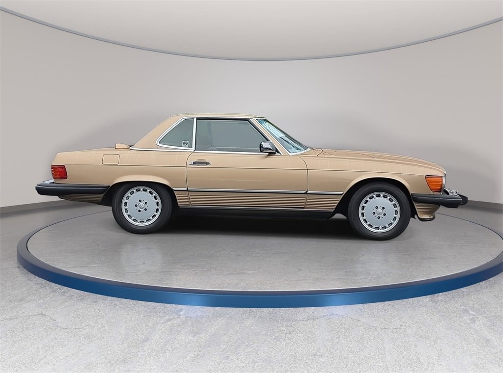 Used 1987 Mercedes-Benz 560 SL image 5