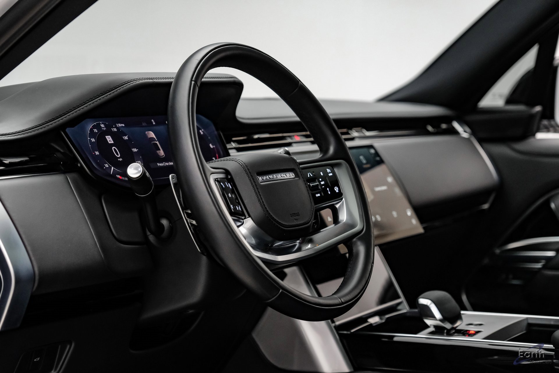 Used 2024 Land Rover Range Rover SE image 38