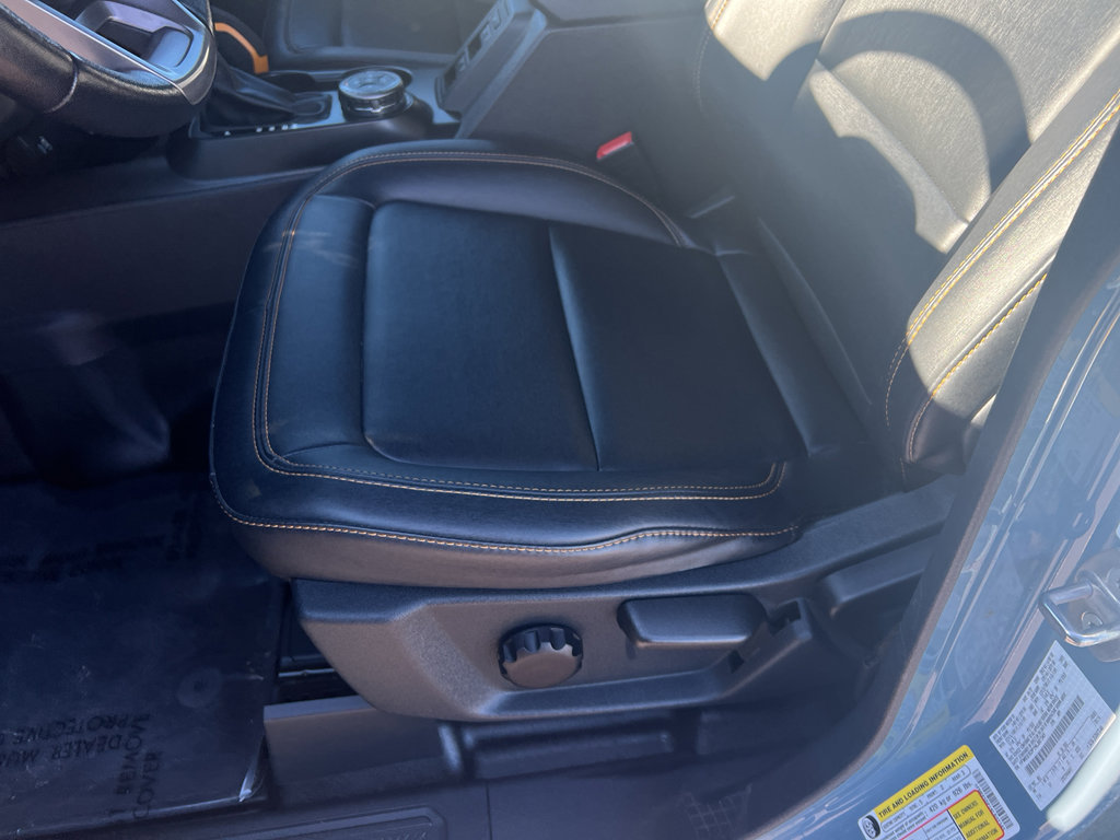 Used 2022 Ford Bronco Badlands image 11