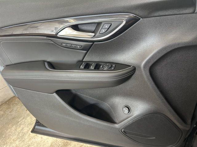 Used 2022 Buick Envision Essence w/ Safety Package image 34