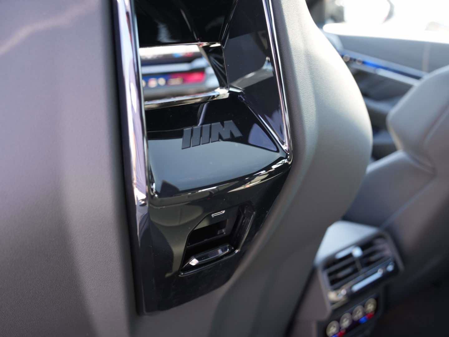 New 2026 BMW M5 Touring image 16