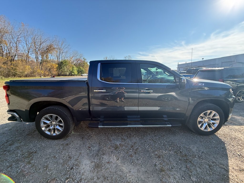 Used 2022 Chevrolet Silverado 1500 LTZ AWD/4WD image 6