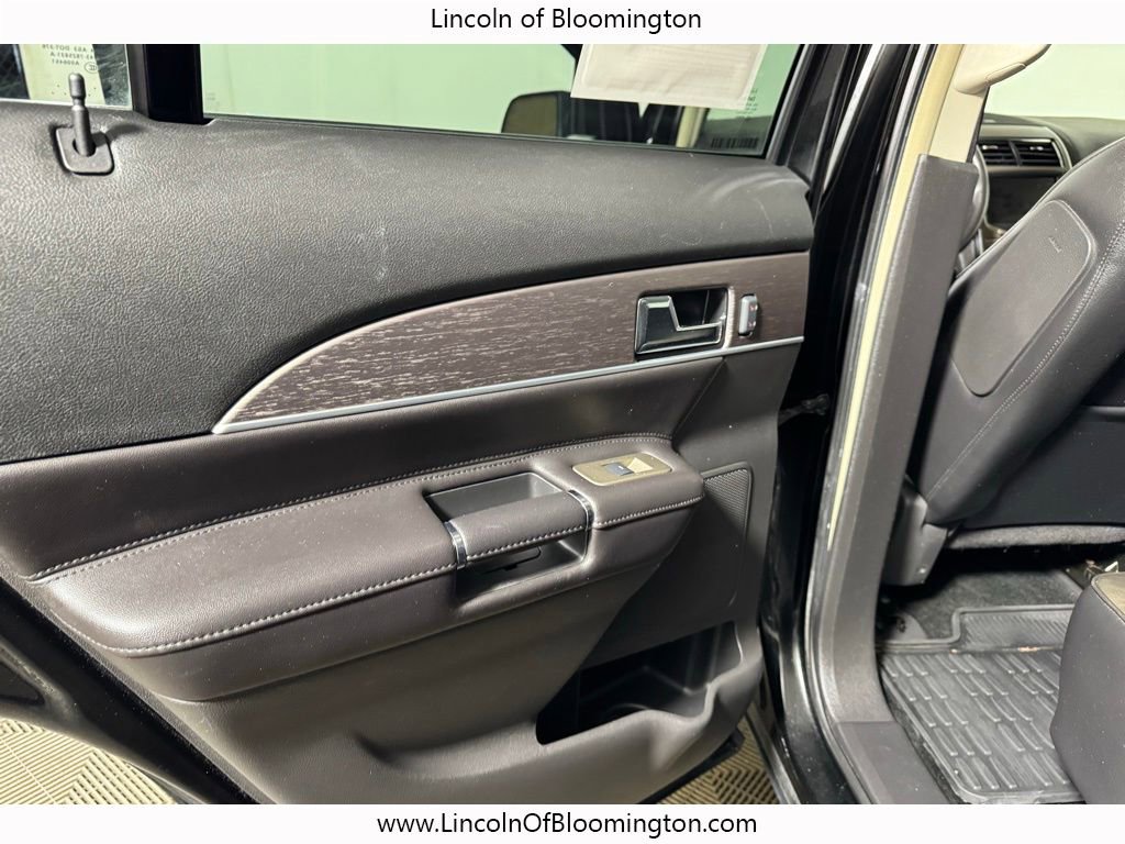 Used 2013 Lincoln MKX AWD image 50