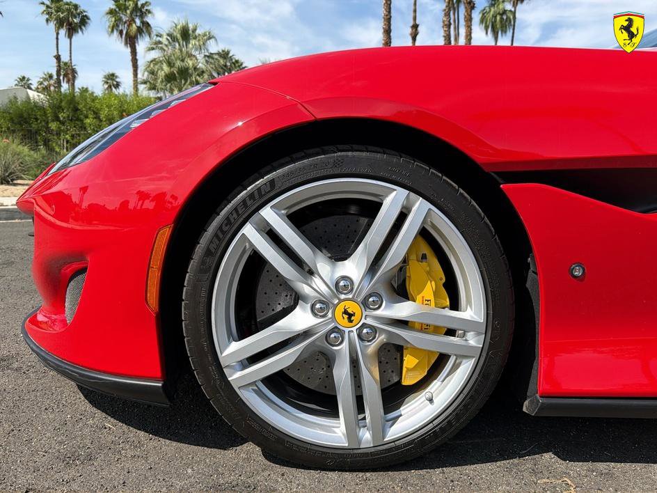 Used 2019 Ferrari Portofino image 43