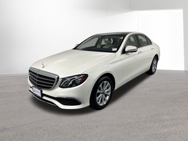 Used 2020 Mercedes-Benz E 350 4MATIC Sedan image 2