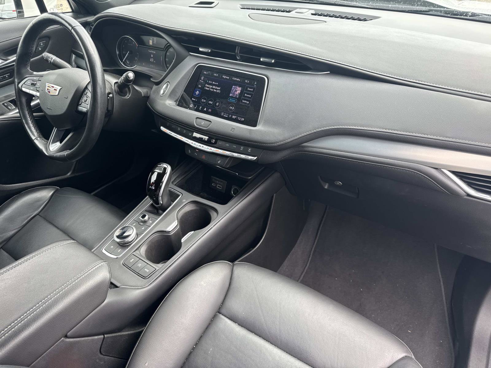 Used 2021 Cadillac XT4 Premium Luxury w/ Cold Weather Package image 27