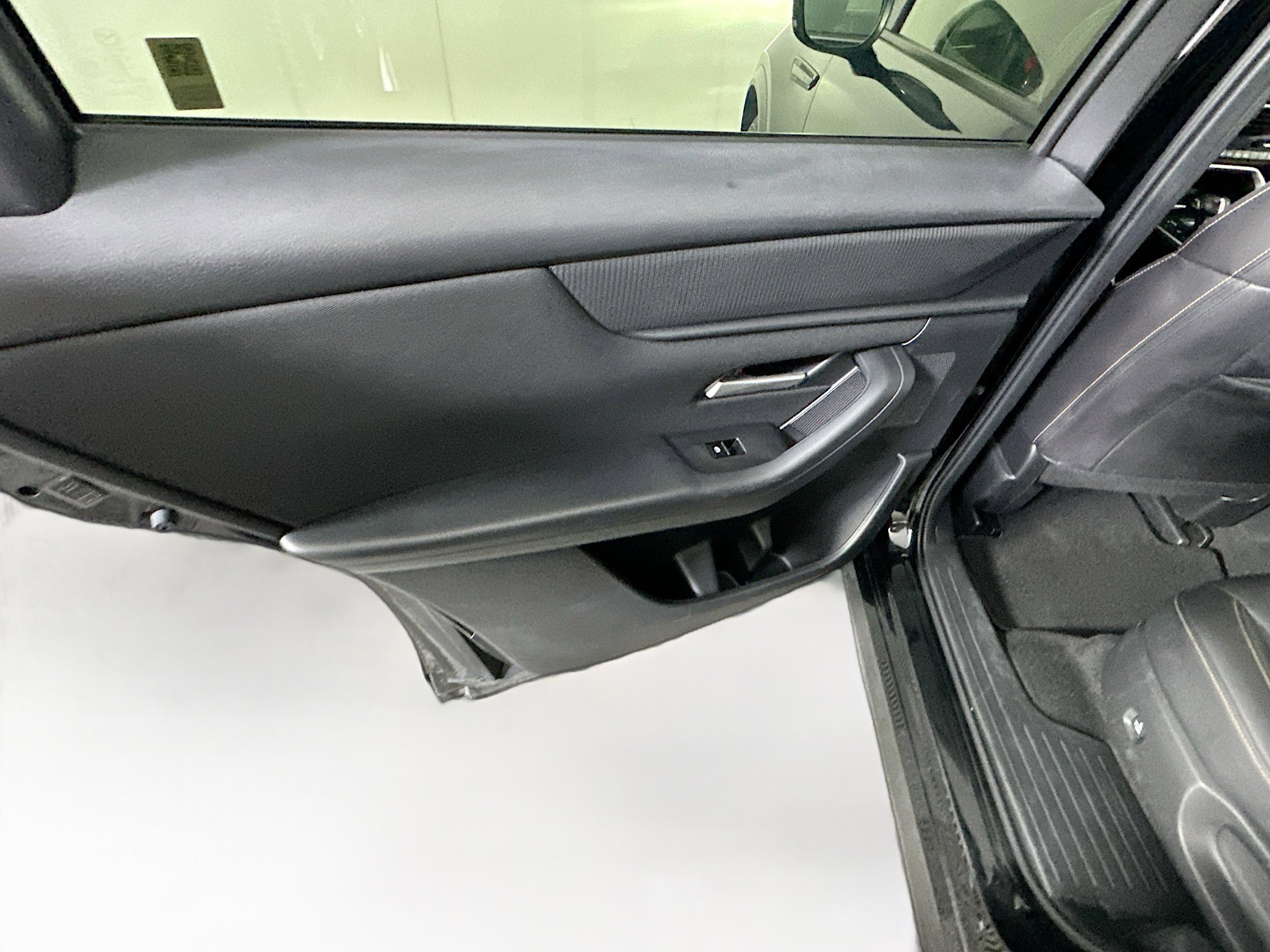 Used 2024 MAZDA CX-90 3.3 Turbo w/ Select Package AWD/4WD image 25