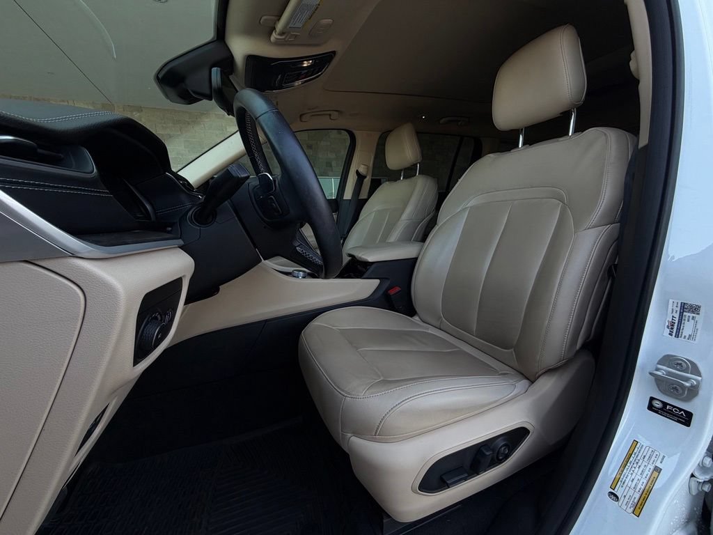 Used 2021 Jeep Grand Cherokee L Limited AWD/4WD image 6