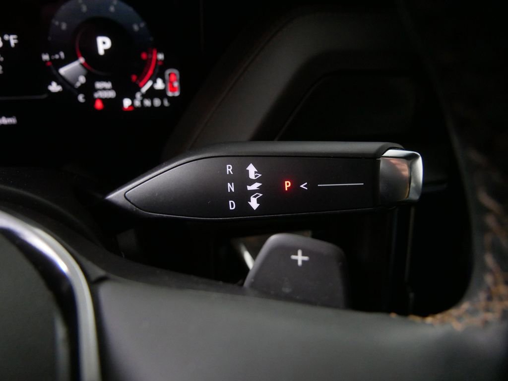 Used 2025 GMC Yukon AT4 AWD/4WD image 30
