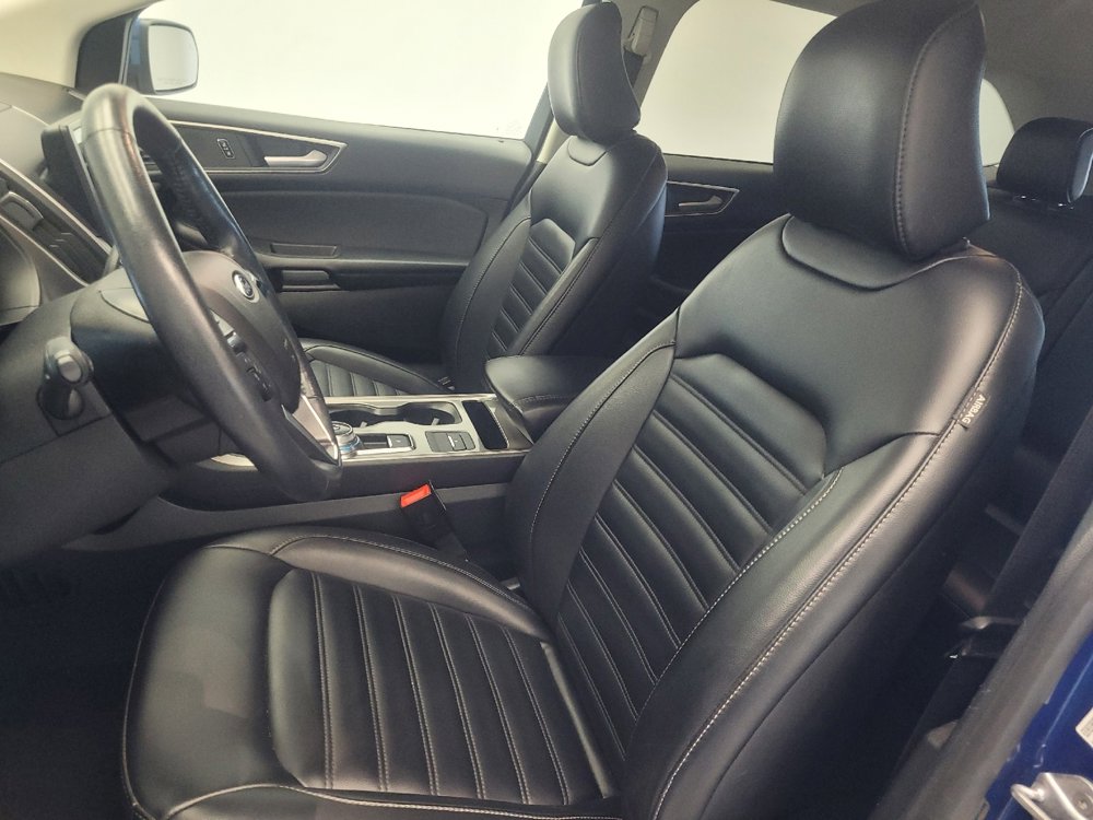 Used 2023 Ford Edge SEL image 17