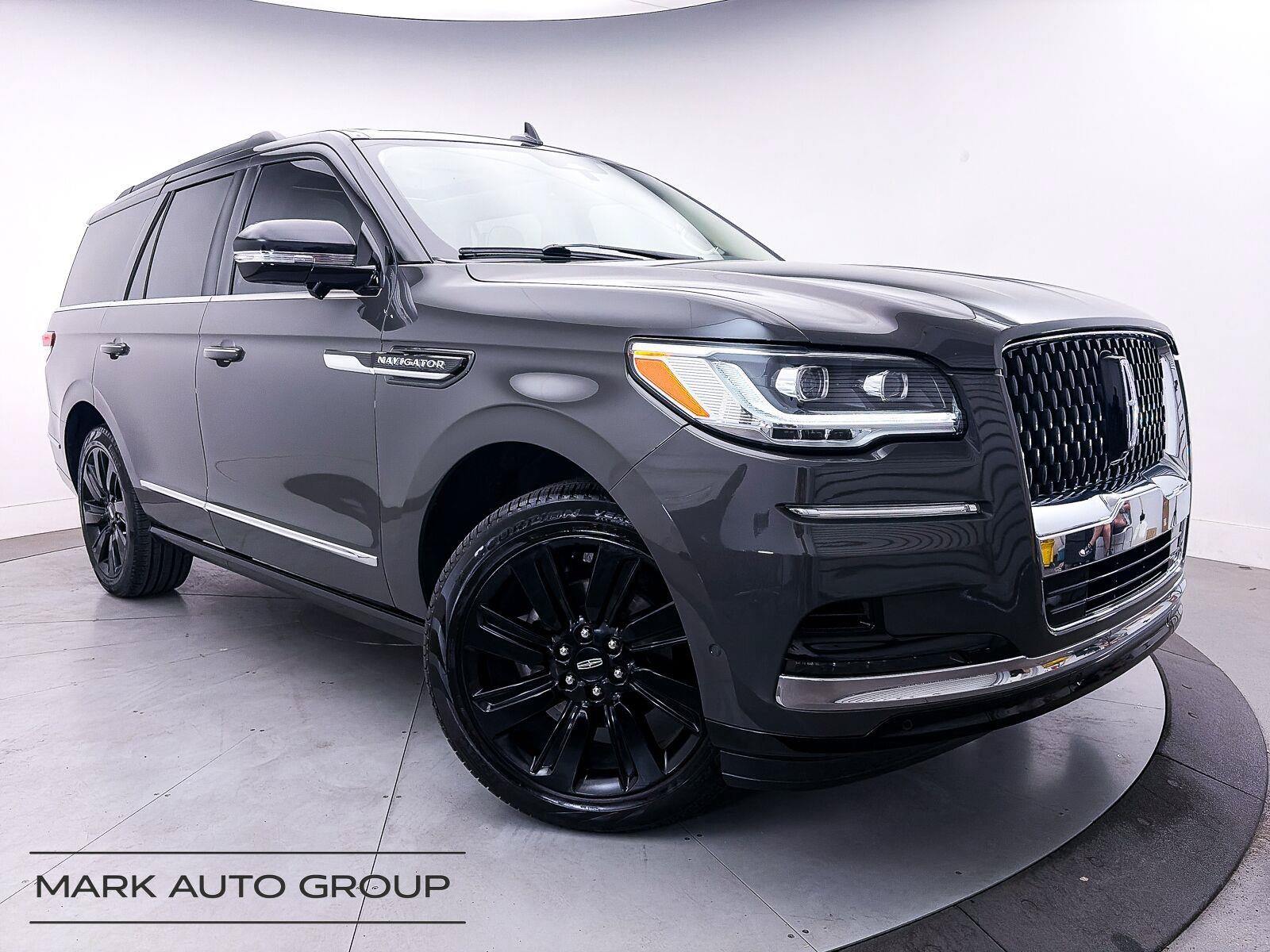 Used 2022 Lincoln Navigator Black Label AWD/4WD image 1