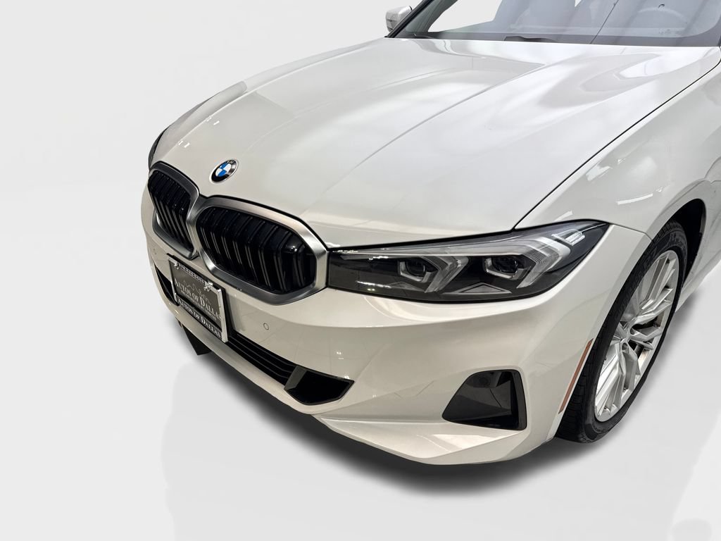 Used 2023 BMW 330i Sedan w/ Driving Assistance Package RWD image 16