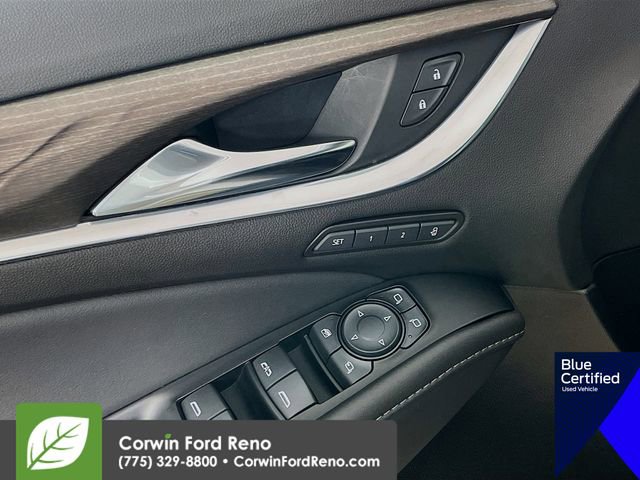 Used 2024 Buick Enclave Avenir w/ Avenir Technology Package image 22